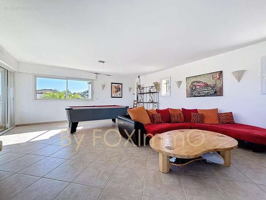 Maison à LES ADRETS-DE-L&#039;ESTEREL