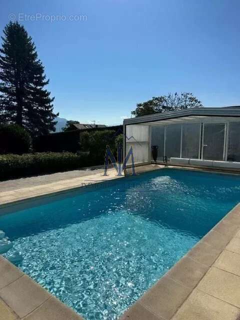 Maison à PERS-JUSSY