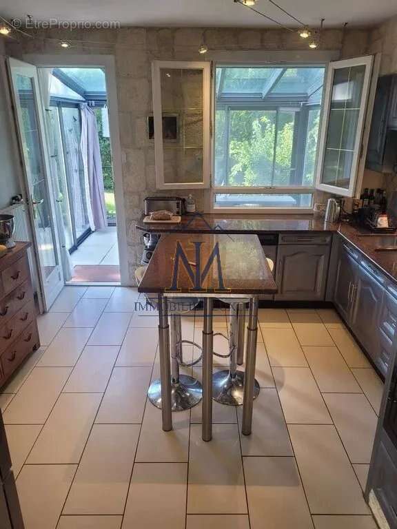 Maison à PERS-JUSSY