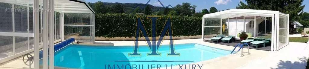 Maison à PERS-JUSSY