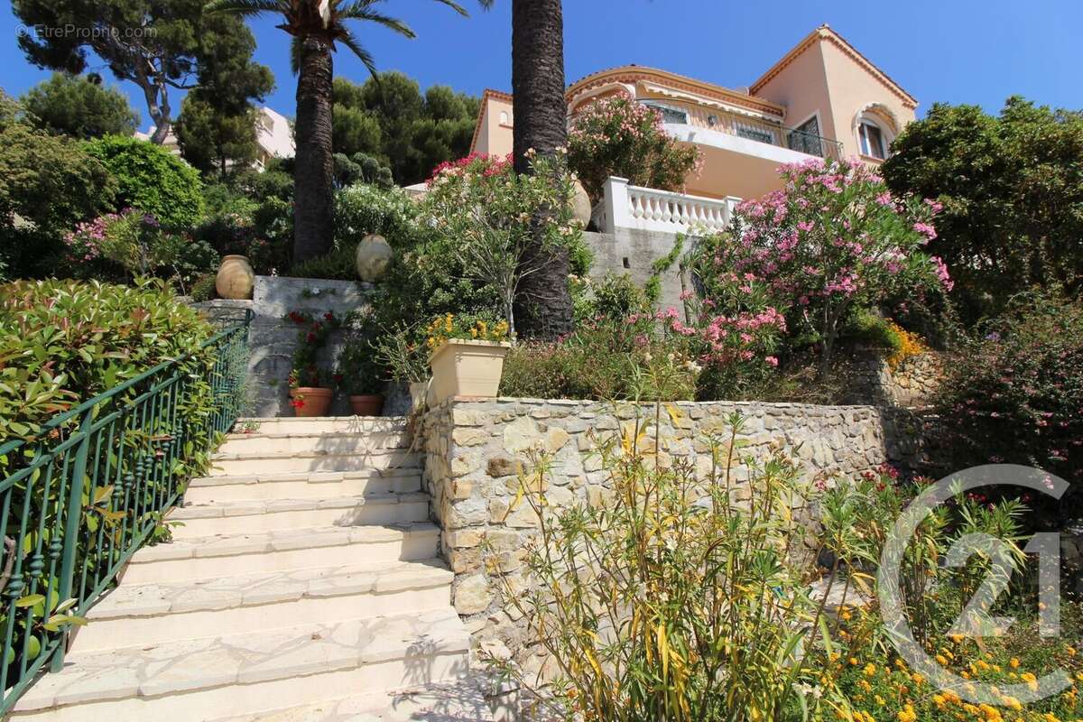 Maison à ROQUEBRUNE-CAP-MARTIN
