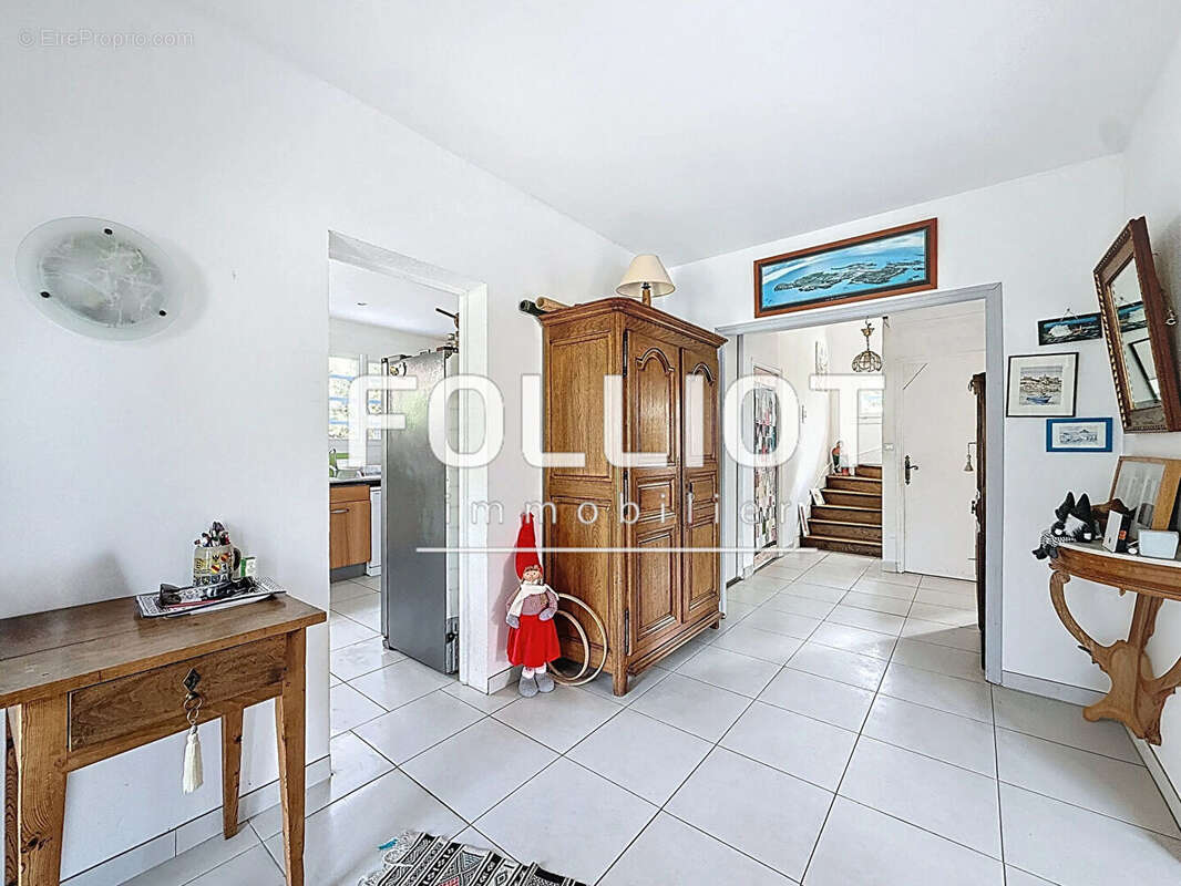 Maison à SAINT-PAIR-SUR-MER