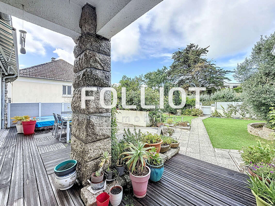 Maison à SAINT-PAIR-SUR-MER