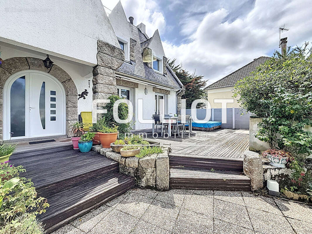 Maison à SAINT-PAIR-SUR-MER