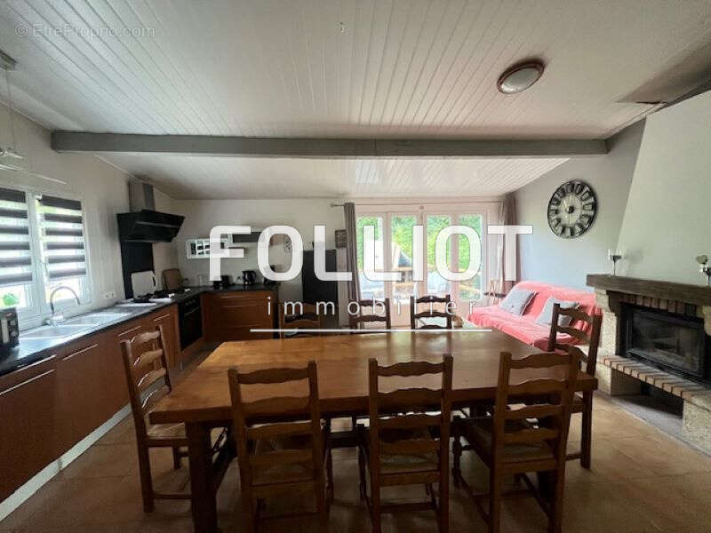 Maison à LE BENY-BOCAGE