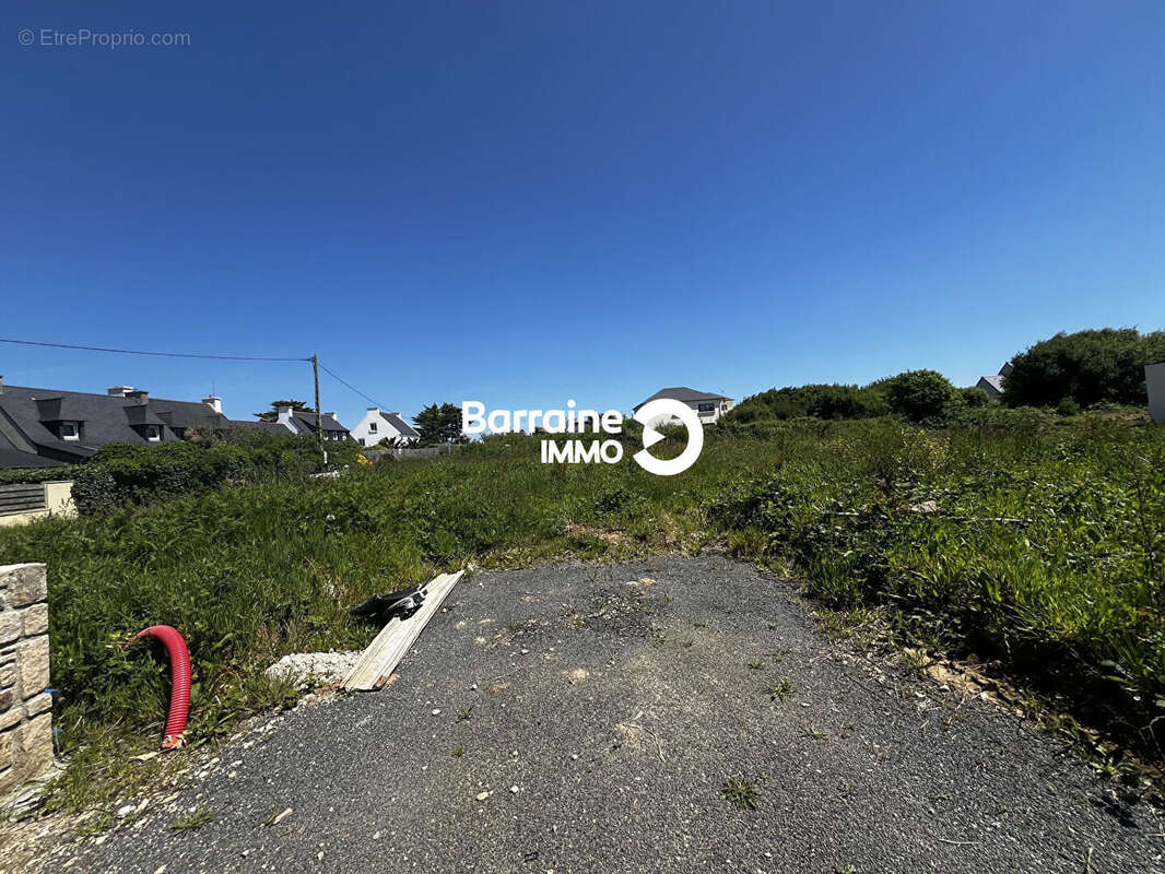 Terrain à PLOUGONVELIN