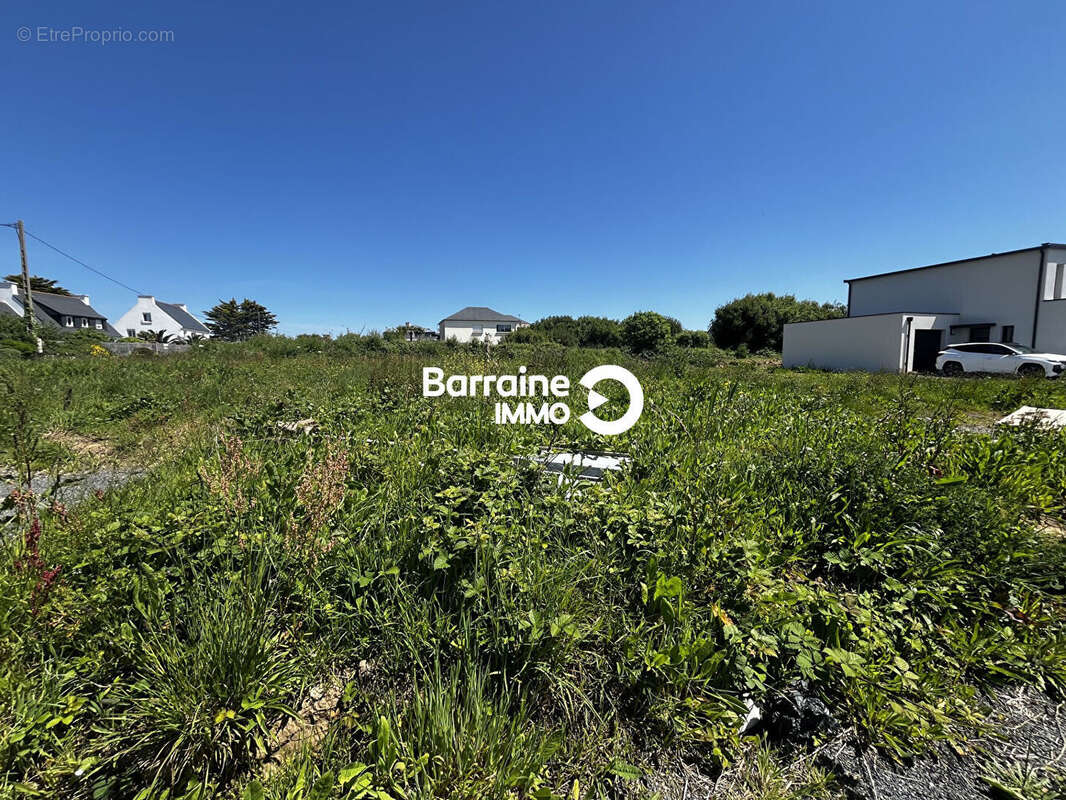 Terrain à PLOUGONVELIN