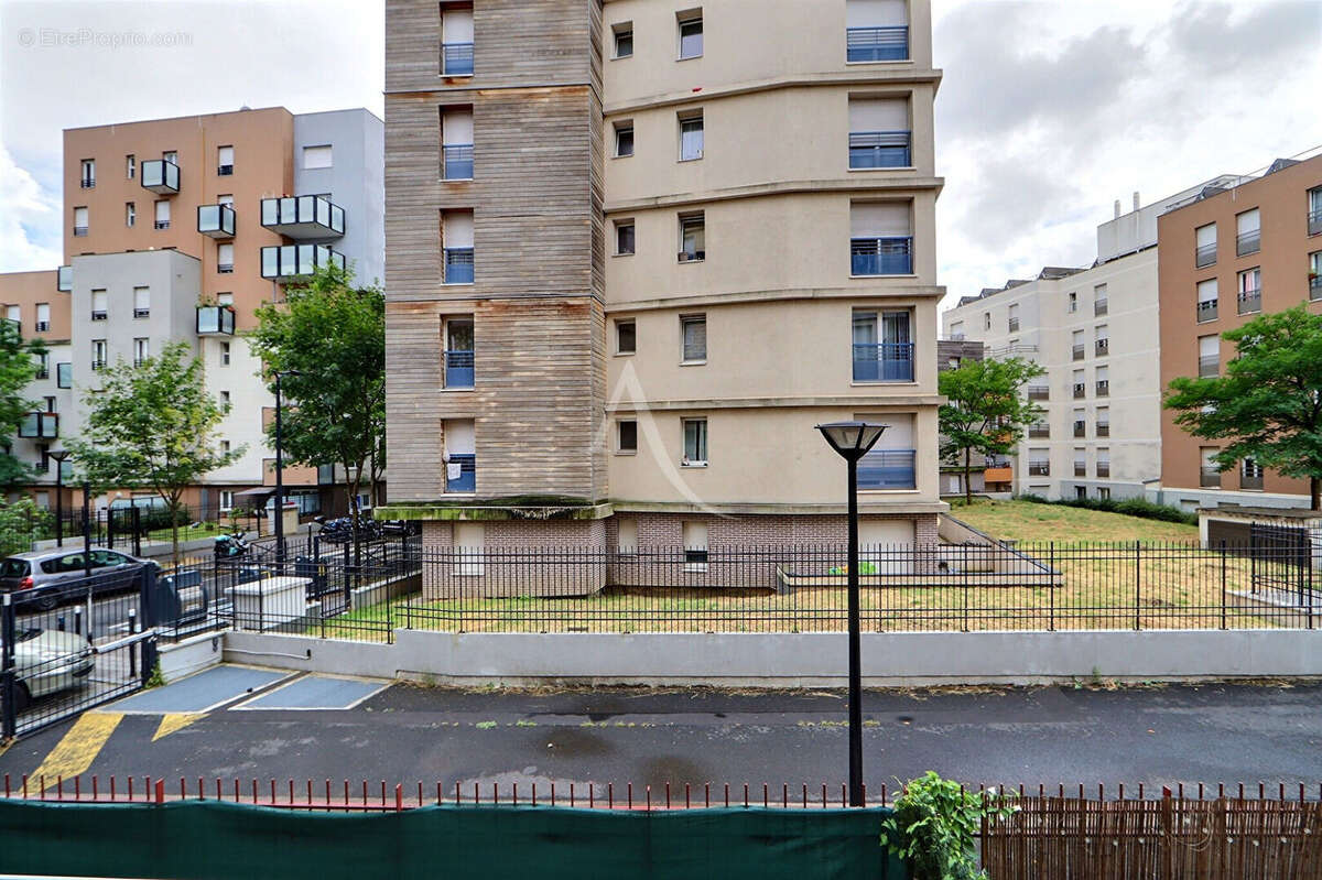 Appartement à AUBERVILLIERS