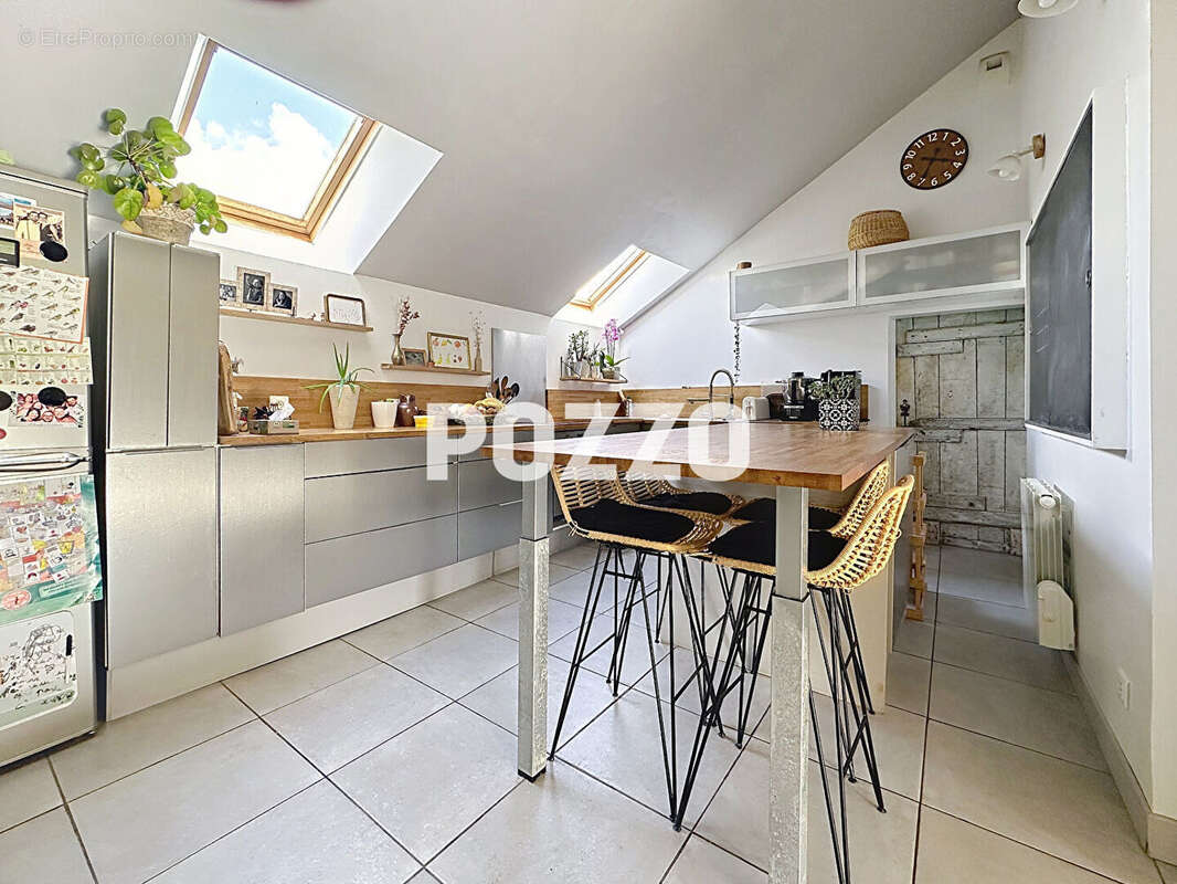 Maison à SAINT-GEORGES-DE-REINTEMBAULT