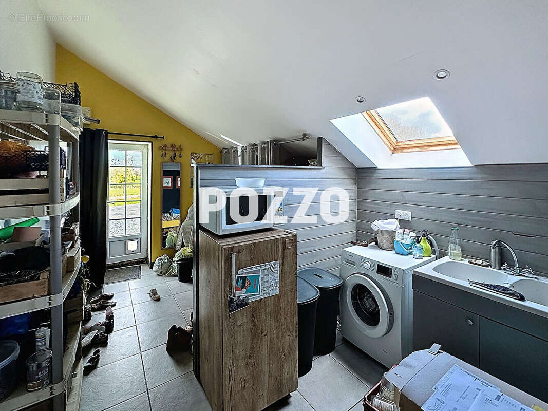 Maison à SAINT-GEORGES-DE-REINTEMBAULT