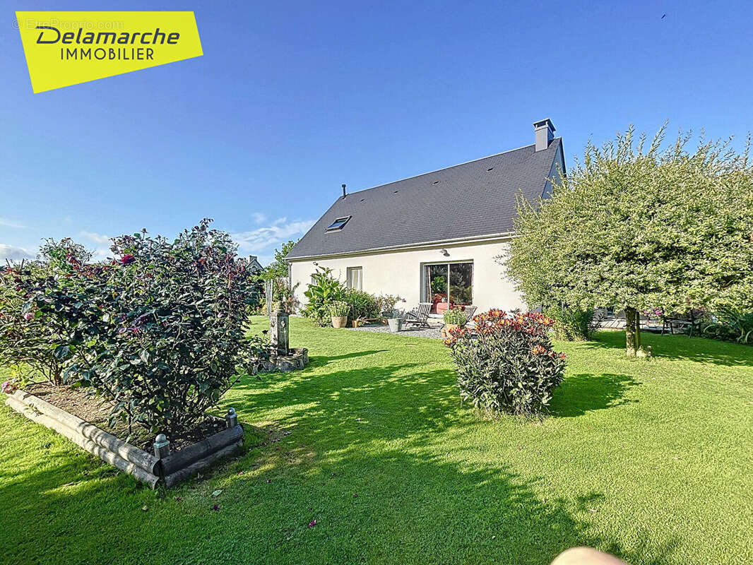 Maison à SAINT-SAUVEUR-LA-POMMERAYE