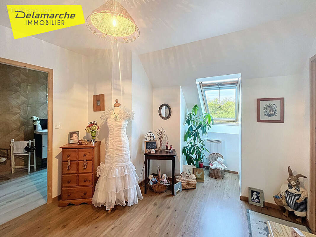 Maison à SAINT-SAUVEUR-LA-POMMERAYE