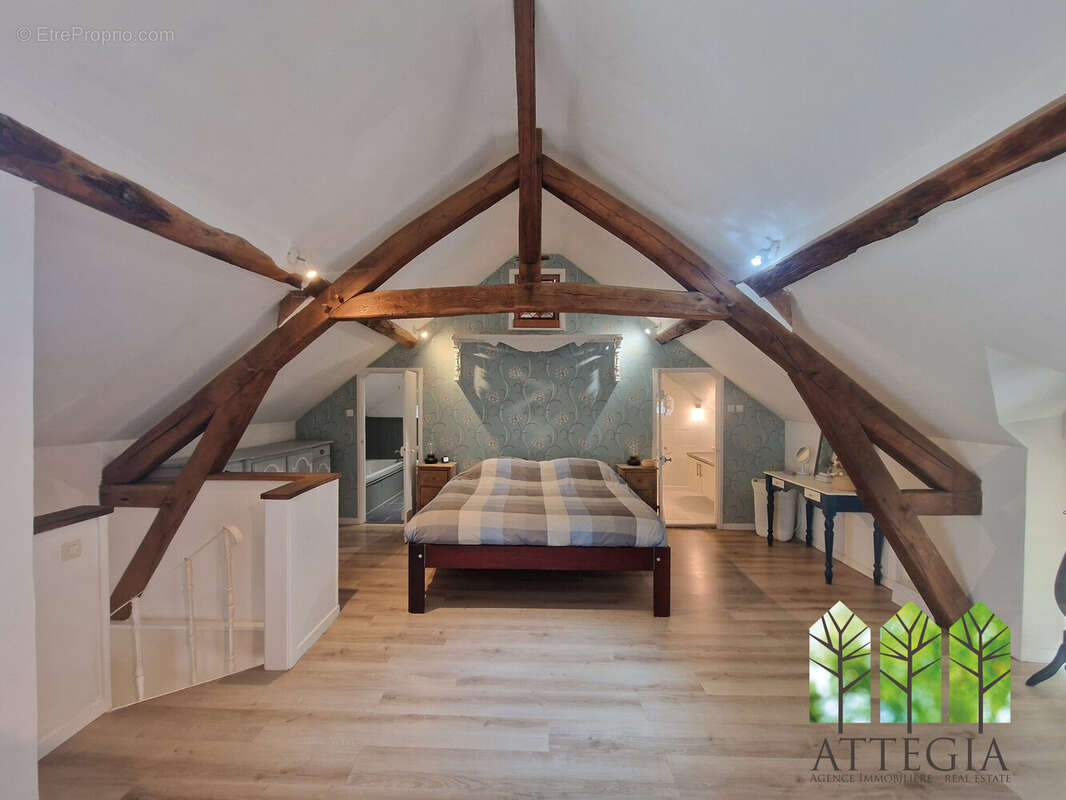 Chambre parentale - Maison à PREVERANGES