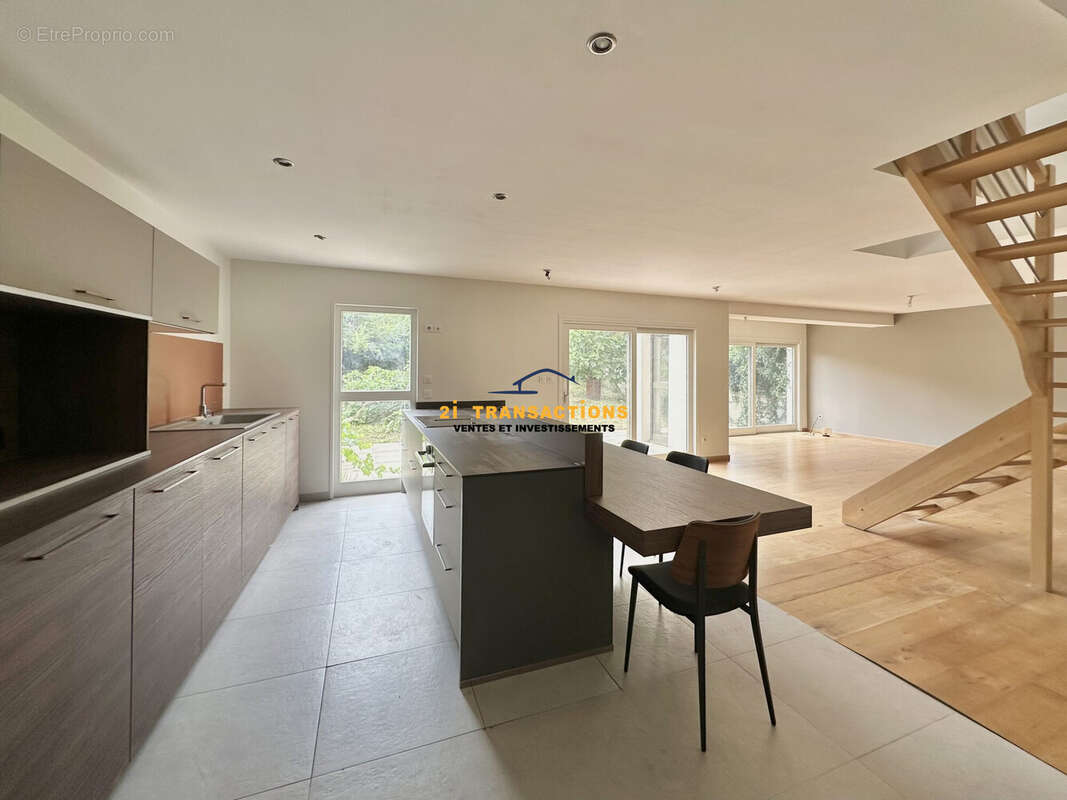 Maison à SAINT-ETIENNE