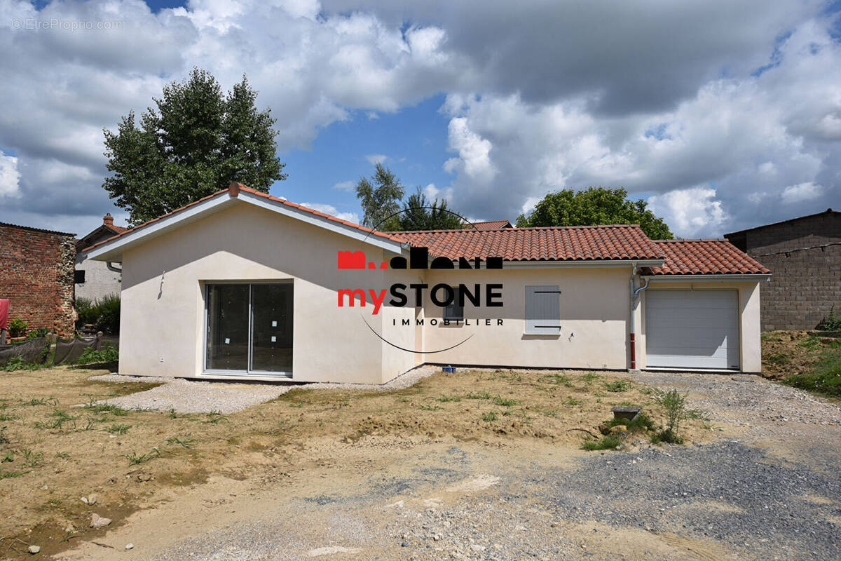 Maison à SAINT-TRIVIER-SUR-MOIGNANS