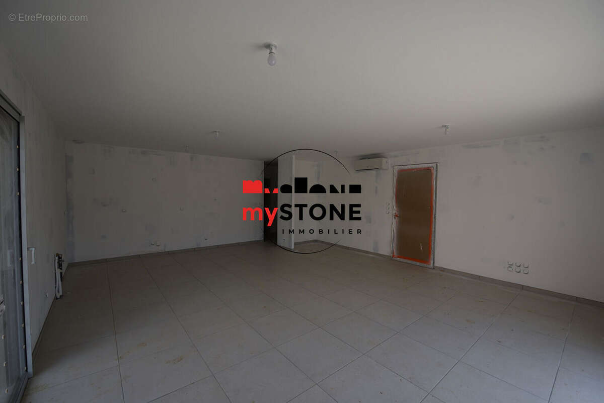 Maison à SAINT-TRIVIER-SUR-MOIGNANS