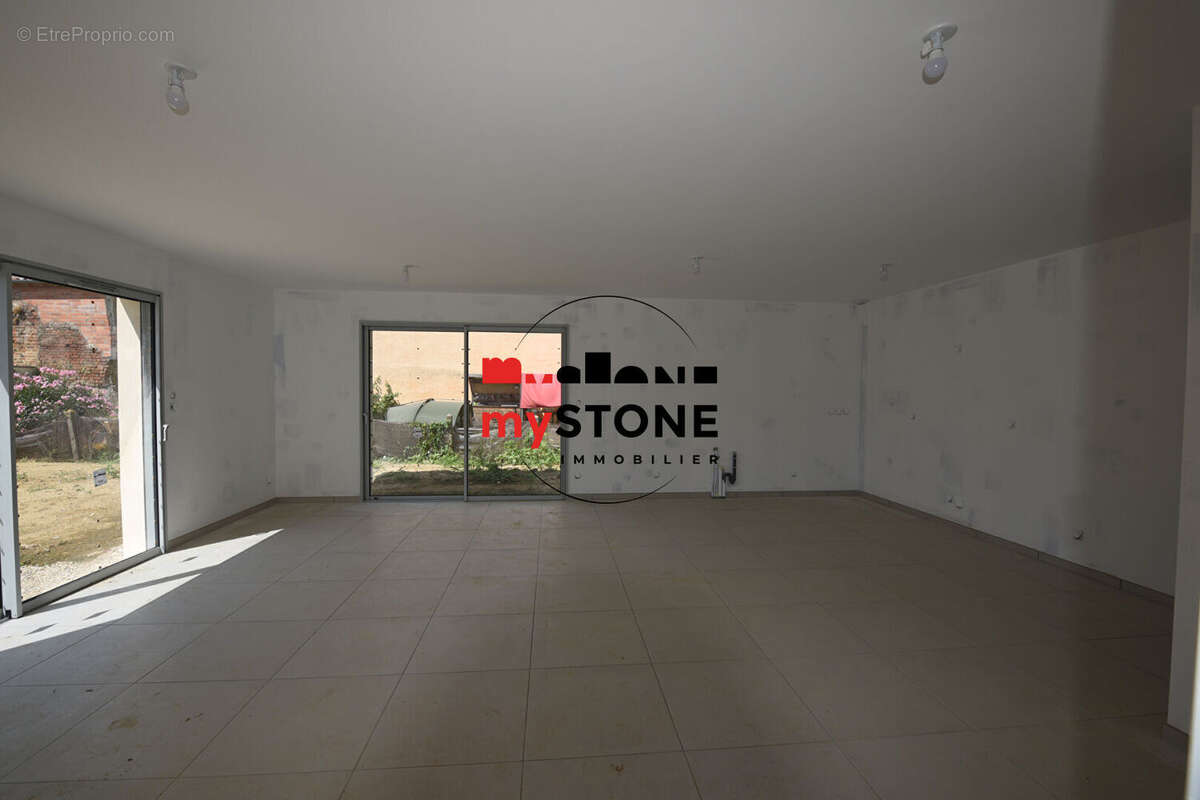 Maison à SAINT-TRIVIER-SUR-MOIGNANS