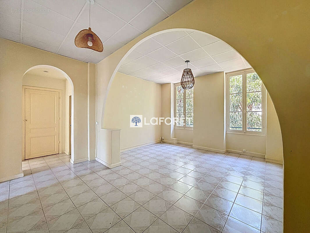 Appartement à MENTON