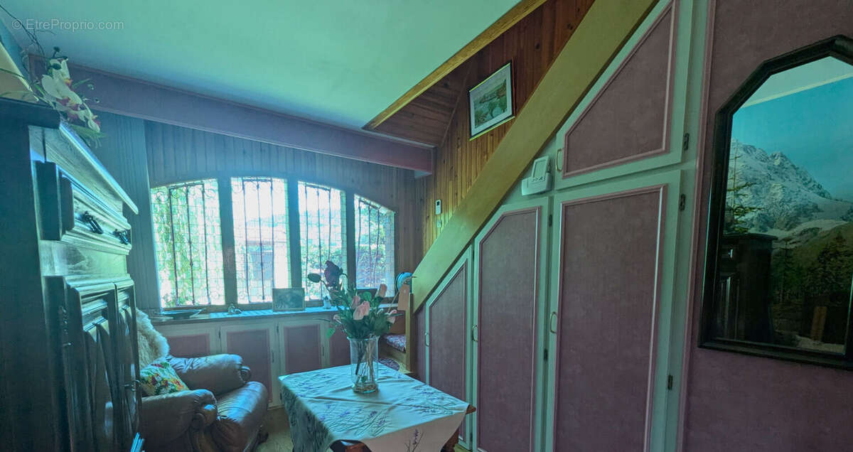 Maison à CHEVANNES-CHANGY