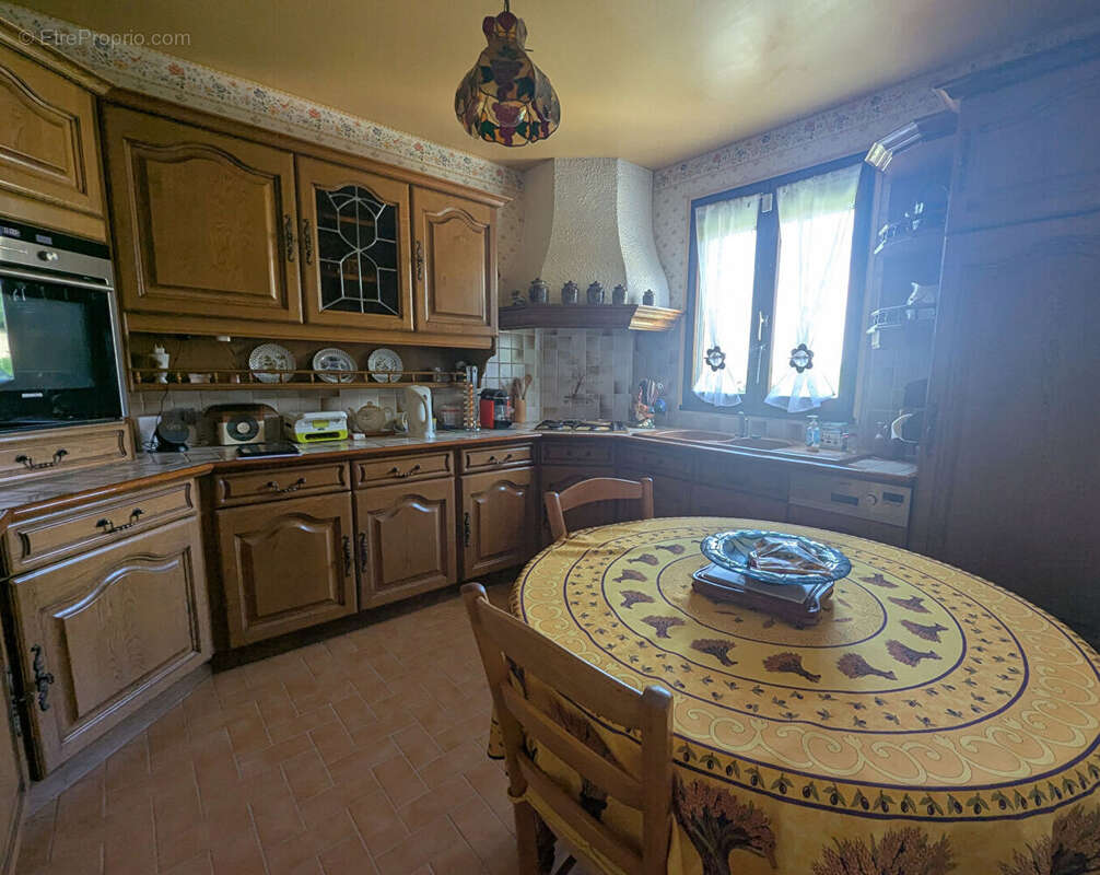 Maison à CHEVANNES-CHANGY