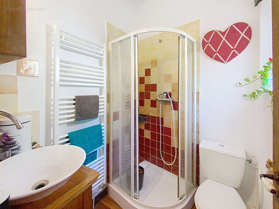 Maison à COURTHEZON