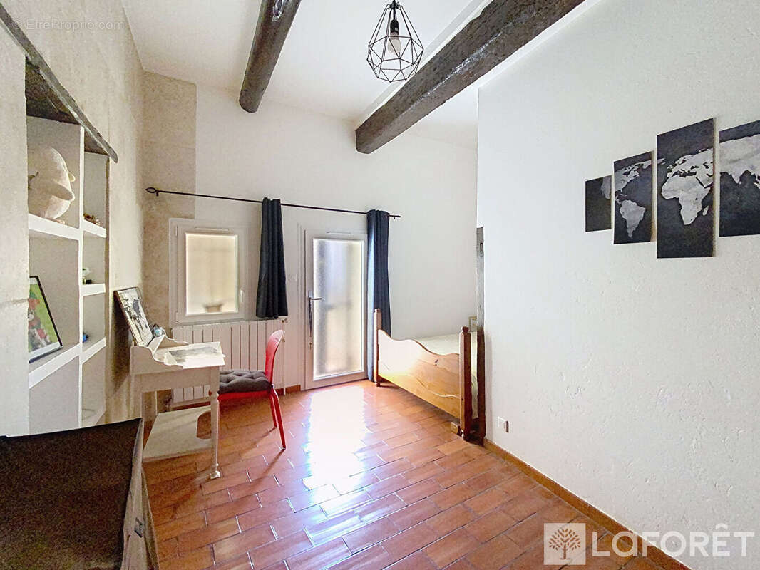 Maison à COURTHEZON