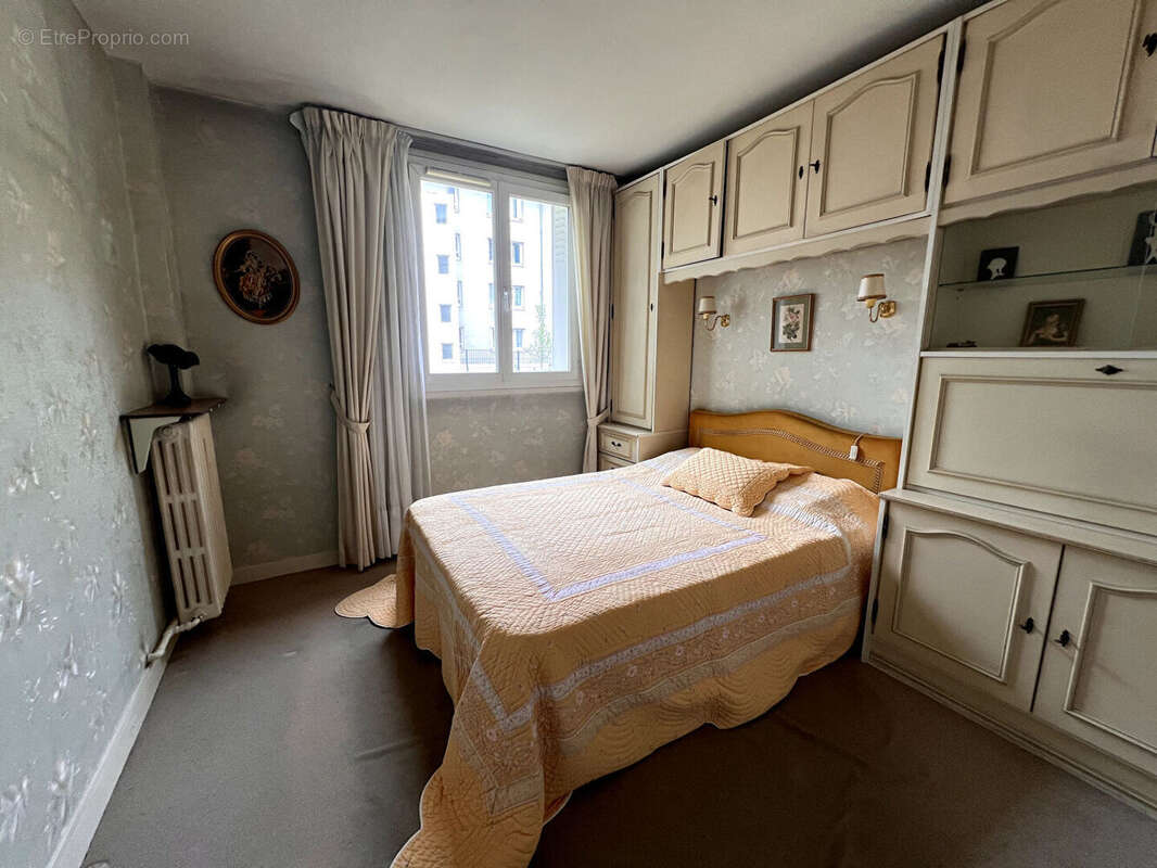 Appartement à NANTERRE