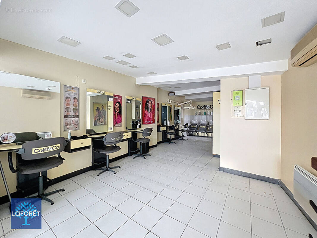 Commerce à CORBEIL-ESSONNES