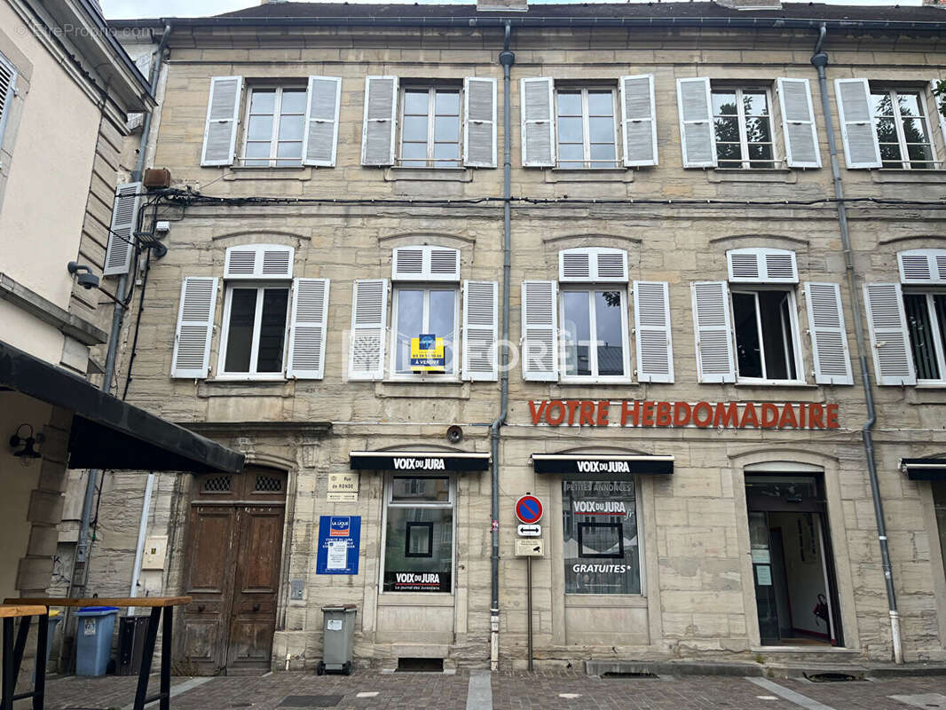 Commerce à LONS-LE-SAUNIER