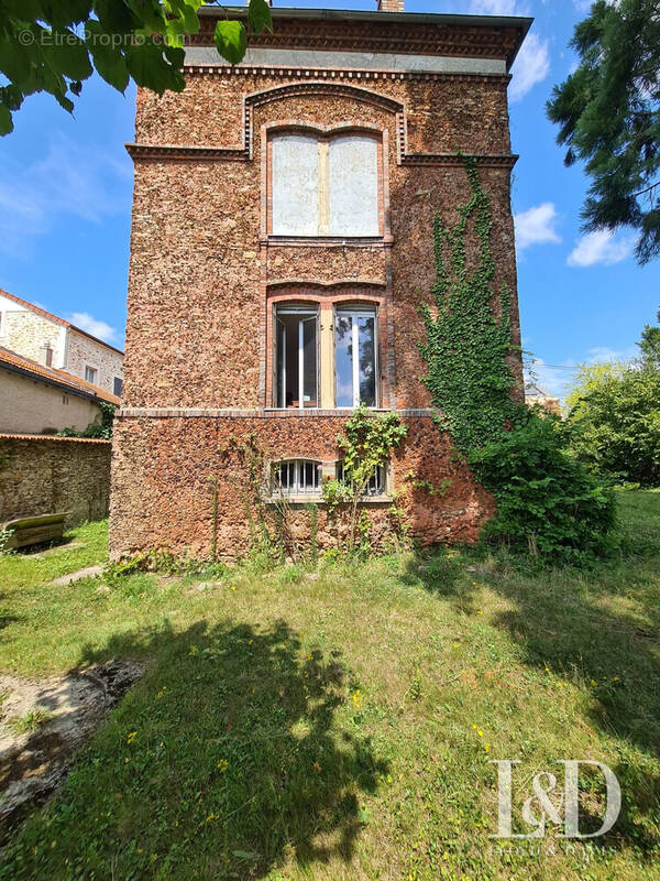 Maison à SAINT-CHERON