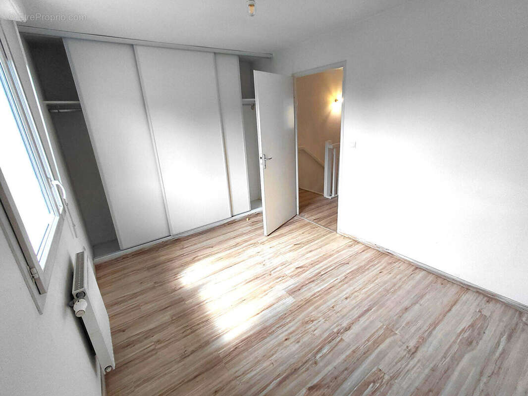 Maison à BRUGUIERES