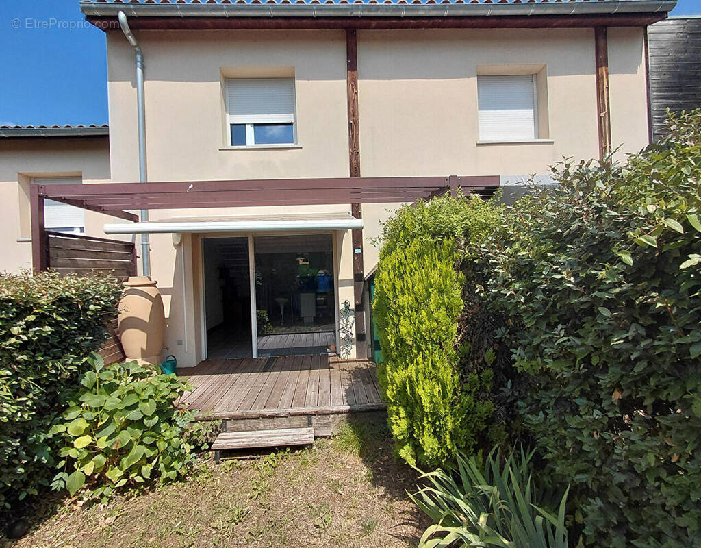 Maison à BRUGUIERES