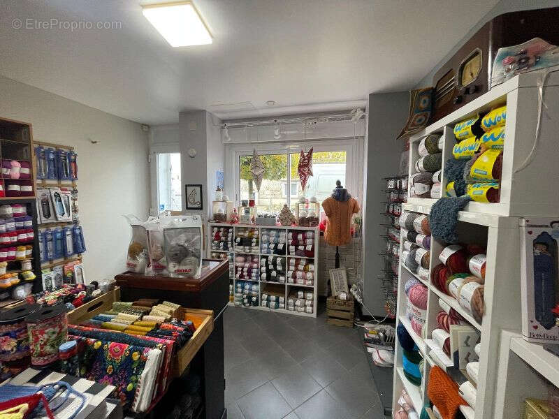 Commerce à ANGERVILLE