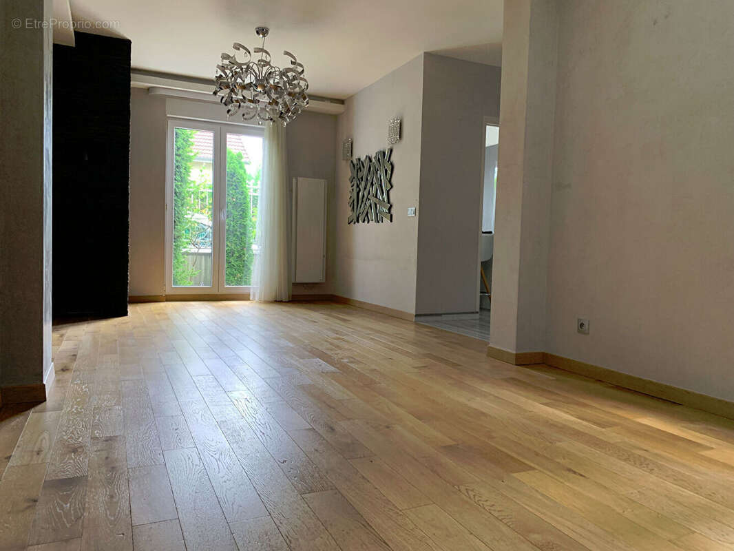 Maison à VILLEMOMBLE