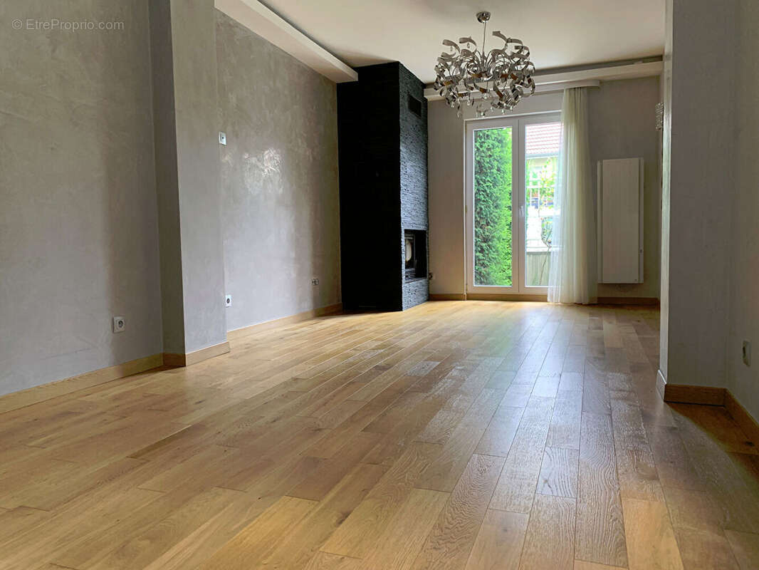 Maison à VILLEMOMBLE