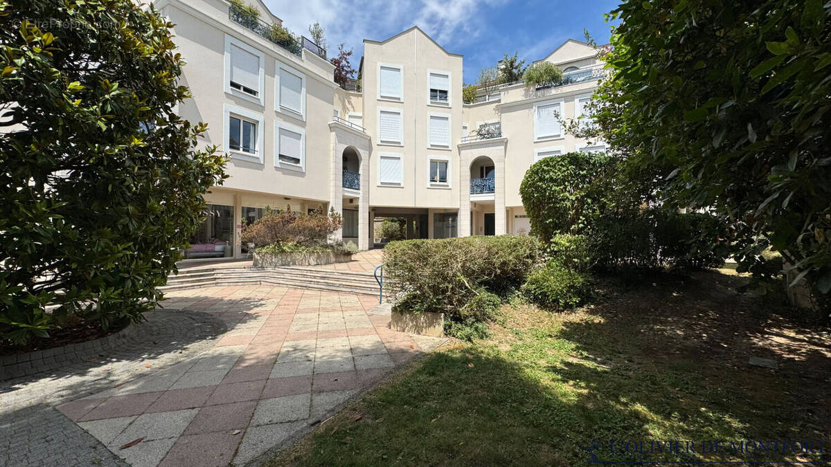 Appartement à VERRIERES-LE-BUISSON