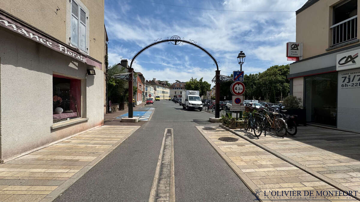 Appartement à VERRIERES-LE-BUISSON