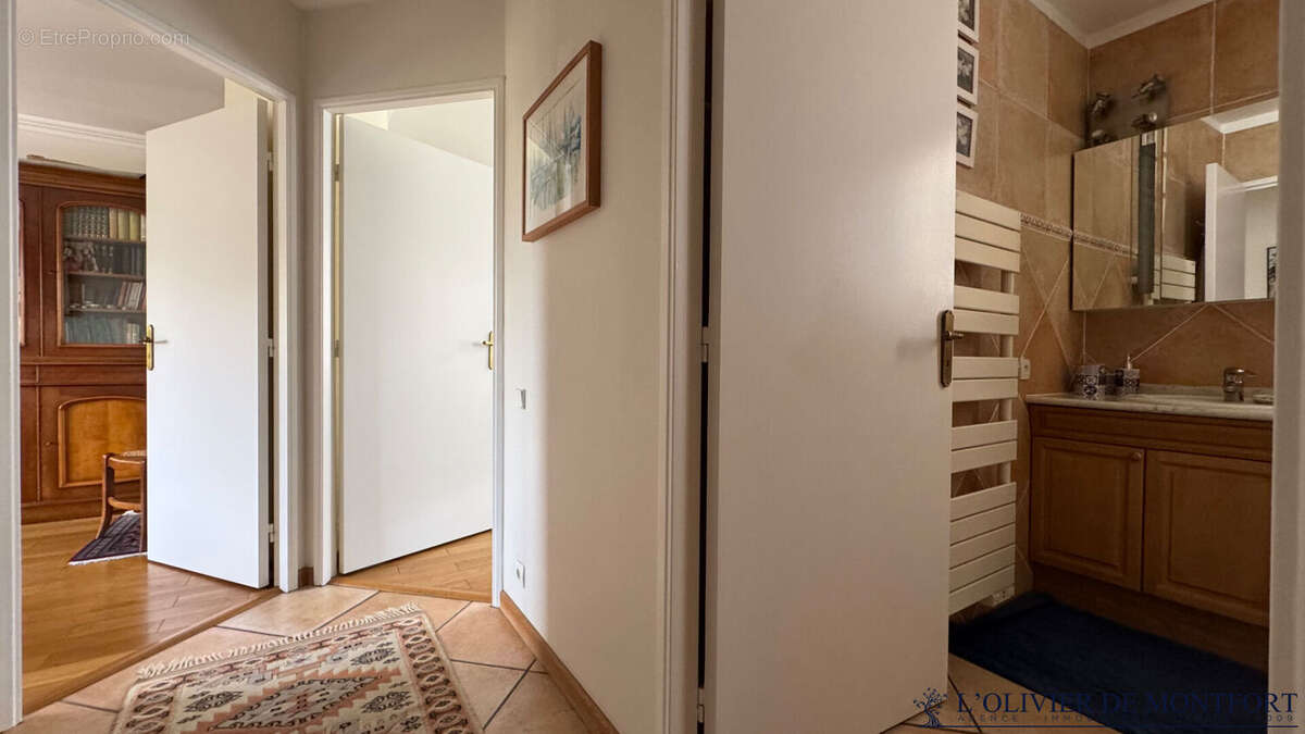 Appartement à VERRIERES-LE-BUISSON