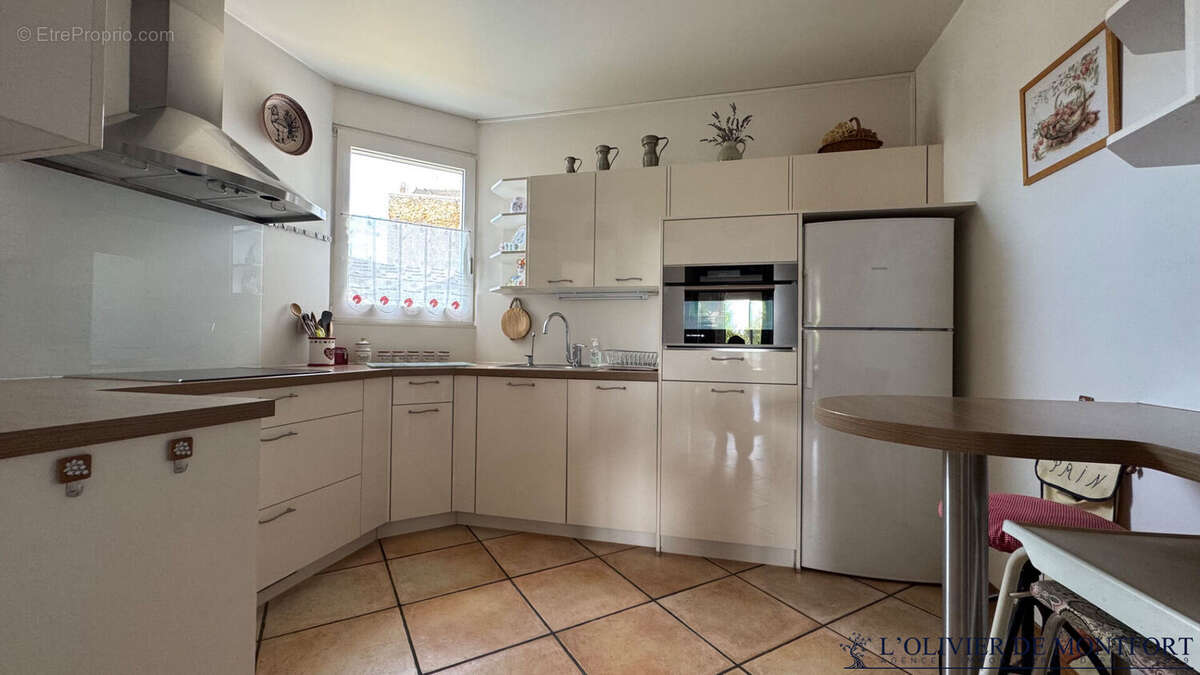 Appartement à VERRIERES-LE-BUISSON