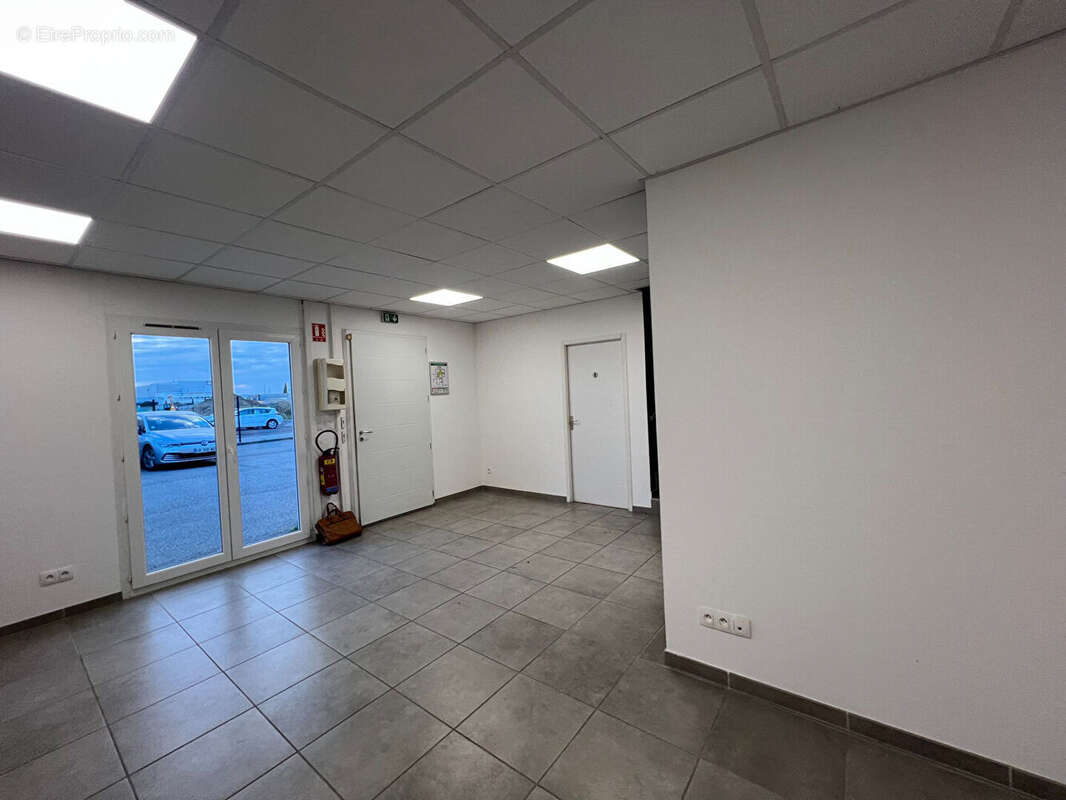 Commerce à ETOILE-SUR-RHONE