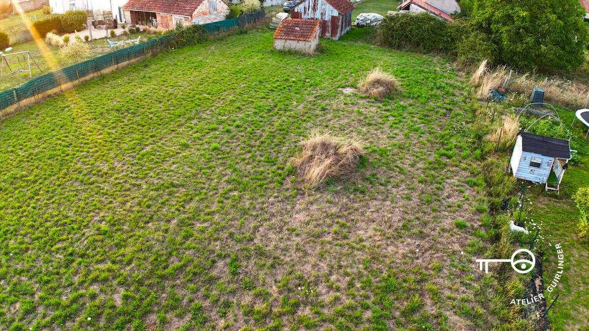 Terrain à VILLENY