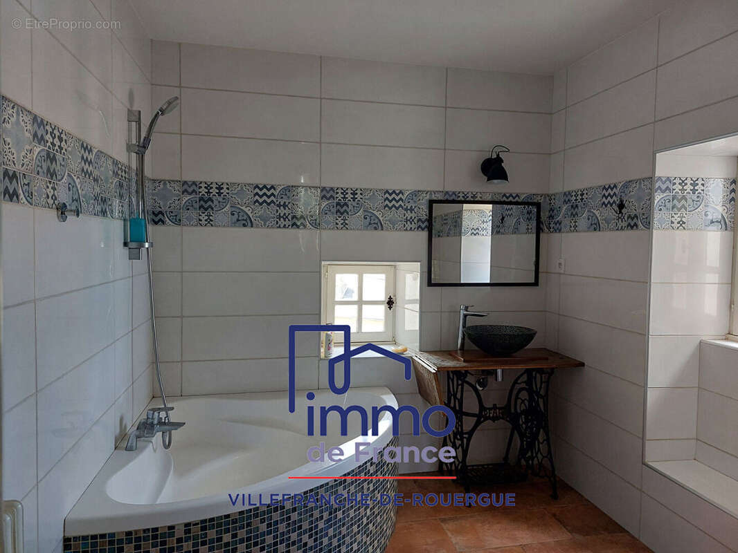Maison à VILLEFRANCHE-DE-ROUERGUE