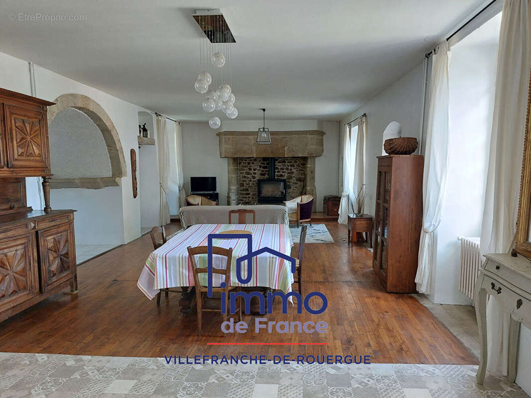 Maison à VILLEFRANCHE-DE-ROUERGUE