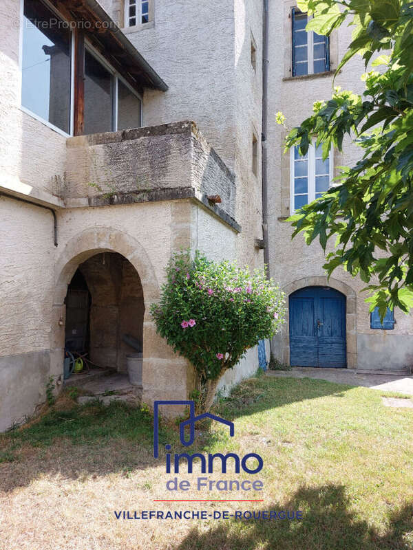 Maison à VILLEFRANCHE-DE-ROUERGUE