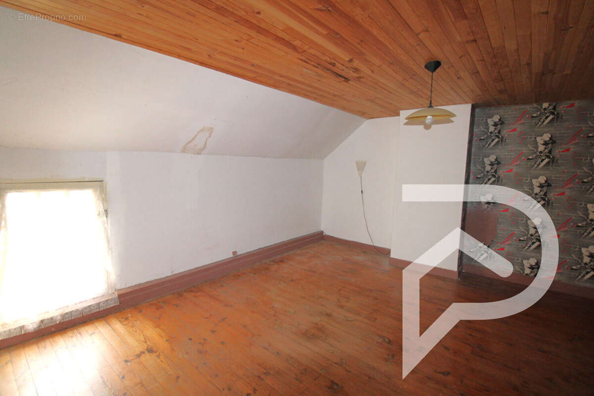 Maison à SAINT-SAUVEUR