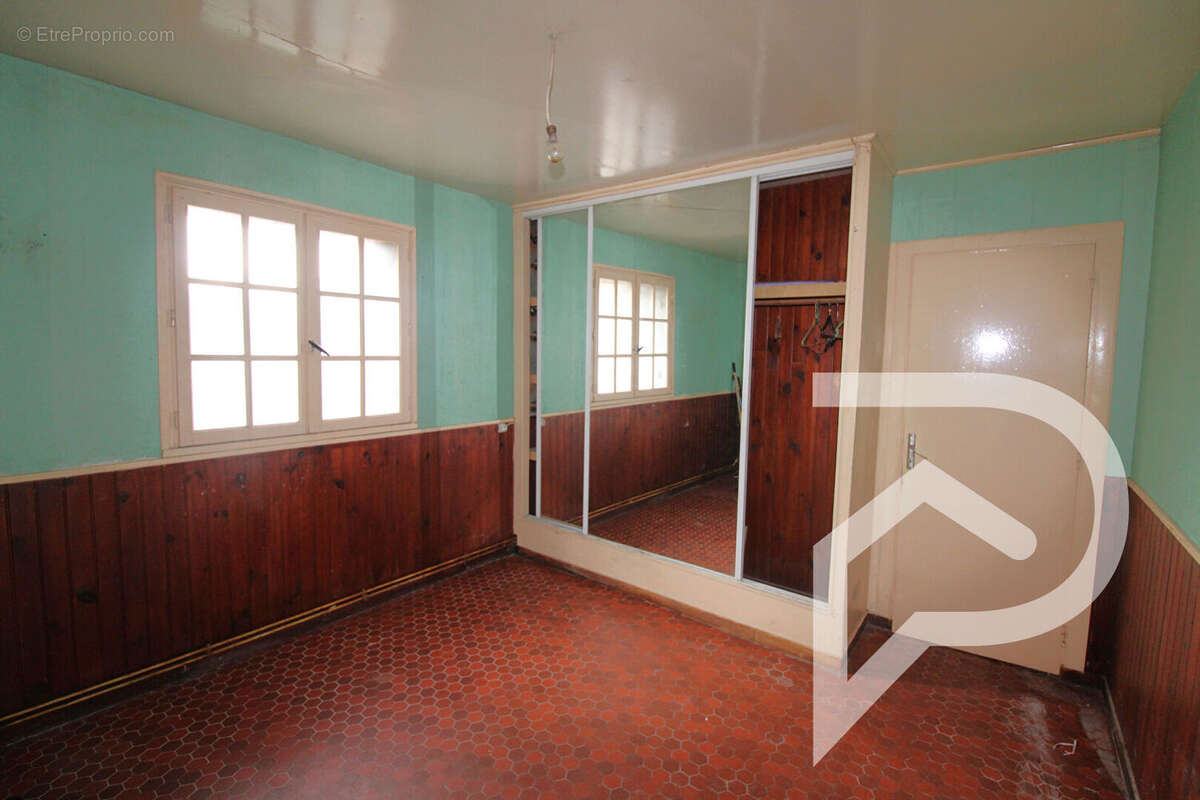 Maison à SAINT-SAUVEUR