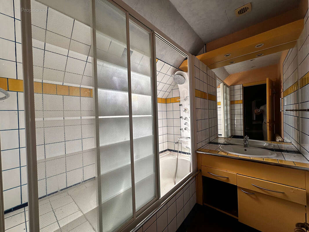 Maison à PLAIMPIED-GIVAUDINS