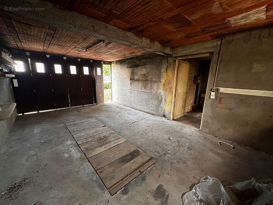 Maison à PLAIMPIED-GIVAUDINS