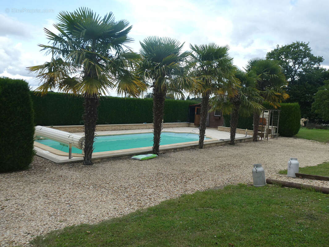 Maison à PONT-L&#039;EVEQUE