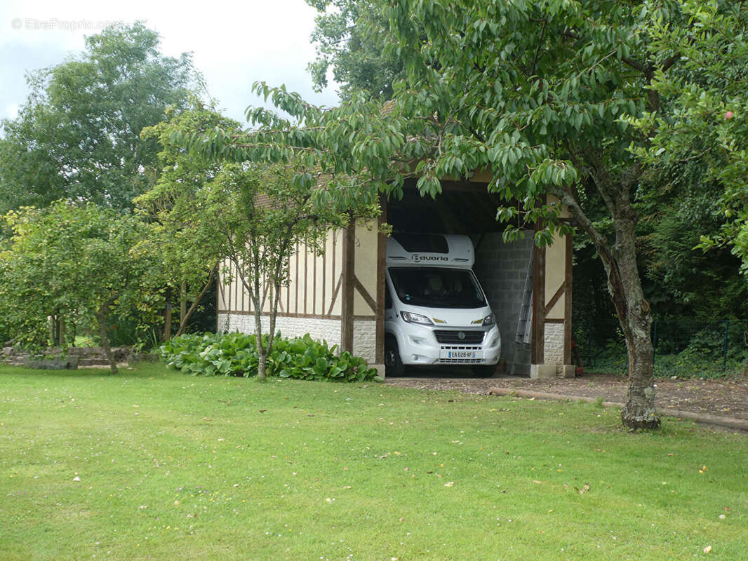 Maison à PONT-L&#039;EVEQUE